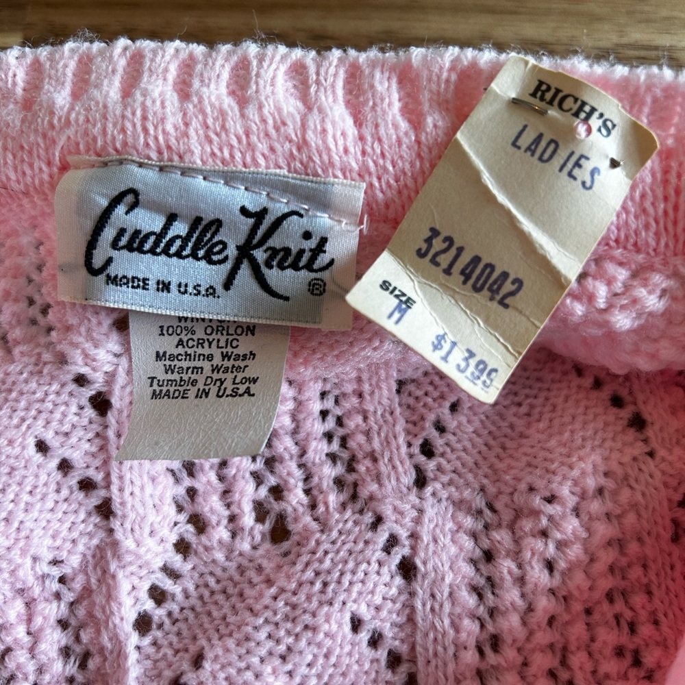 Cuddle Knit vintage 60’s pin up cardigan size M in barbie bubblegum pink NWT